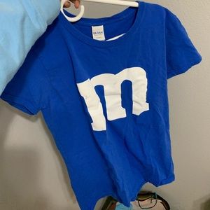 thrifted blue m&m tee ☆